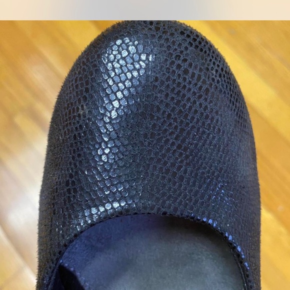 Aerosoles A2 black platform shoes.
Size 7. - Picture 5 of 5